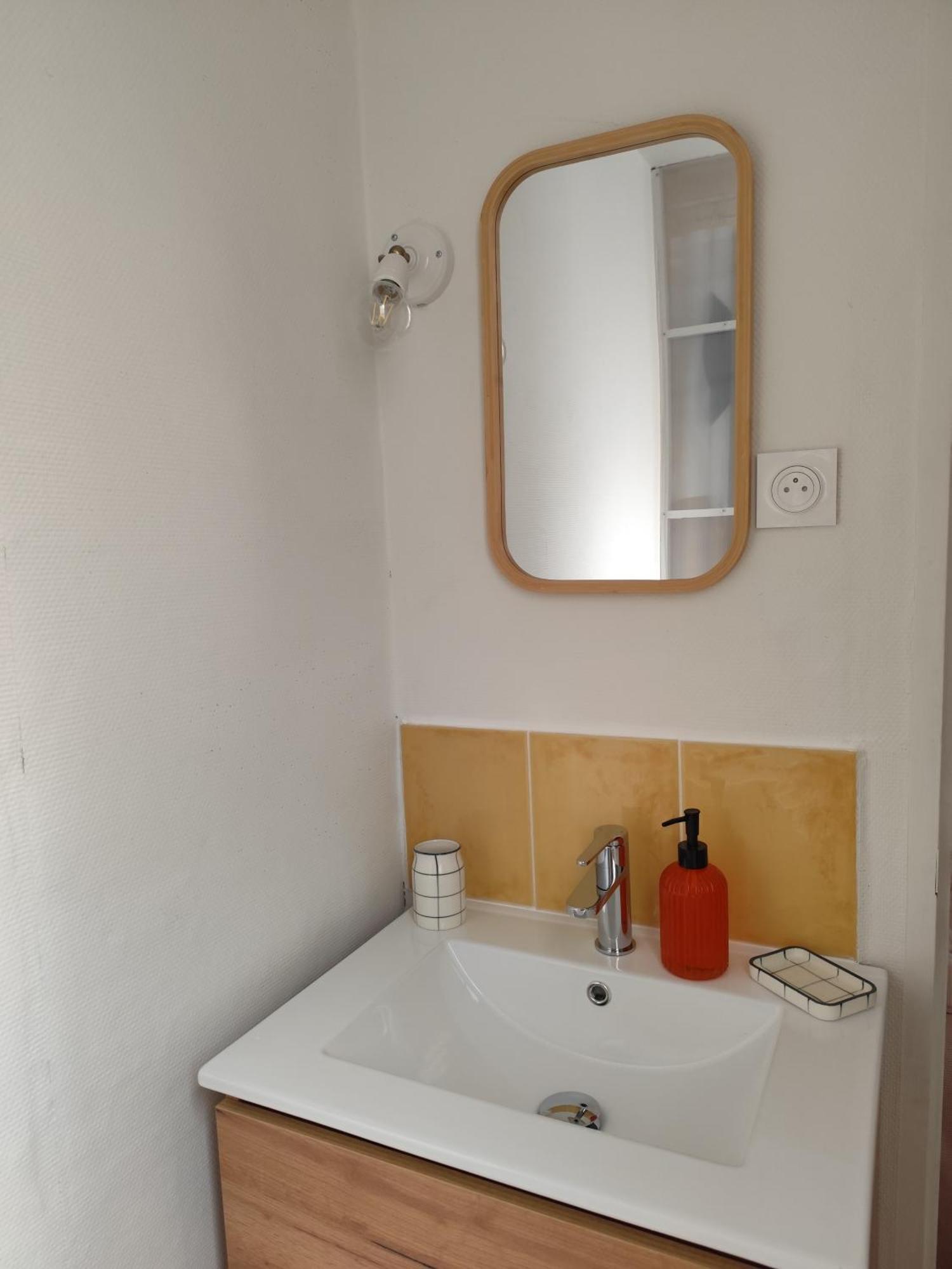 Appartement Republique - Centre Historique แปร์ปินญอง ภายนอก รูปภาพ